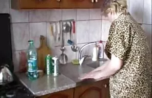 Gyönyörű lány a klubban, erőszakos szex videók gyönyörű