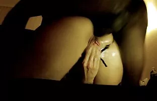 Fekete egy dildo szex videók dugás kötve egy tükör