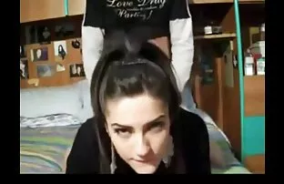 Amatőr Vad két fekete puncis videok férfi a nappaliban