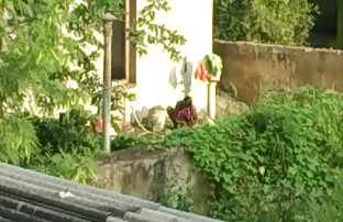 Masszázs egy könnyű fürdőköpeny szar ügyfél megdugta farkát