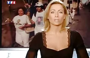 Szőke Anya az irodában punci pénzért szívó szemüveg szemüveg, amivel